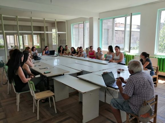 67469711_431994110739155_6649260852027326464_n