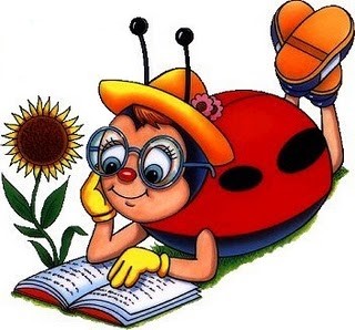 una mariquita leyendo